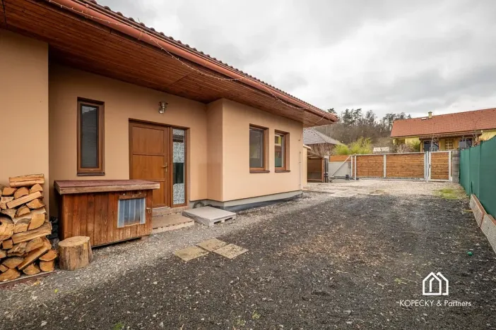 Prodej rodinného domu, Králův Dvůr, 110 m2