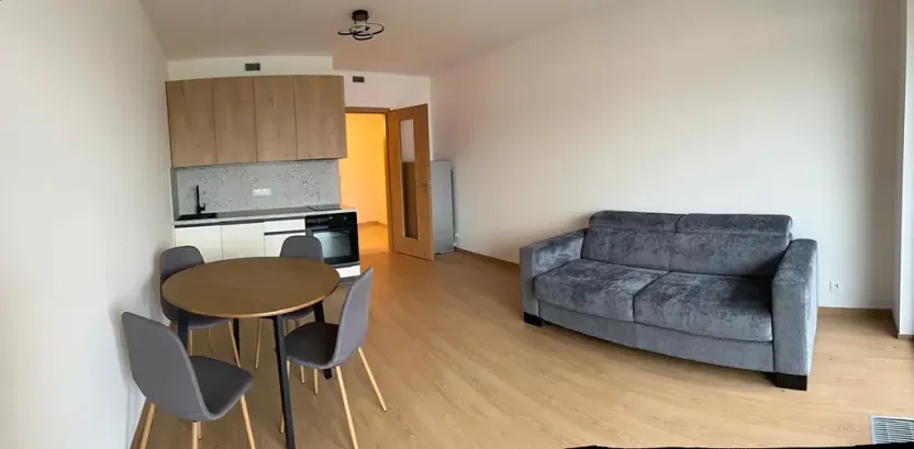 Pronájem bytu 1+kk, Praha - Hloubětín, Poděbradská, 32 m2