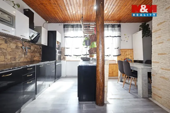 Prodej činžovního domu, Nejdek, Karlovarská, 190 m2