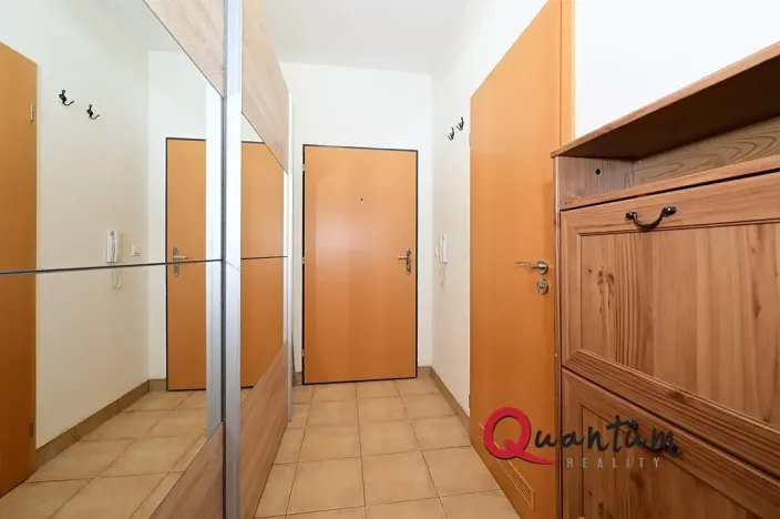 Pronájem bytu 1+kk, Praha - Košíře, Pod Kavalírkou, 30 m2