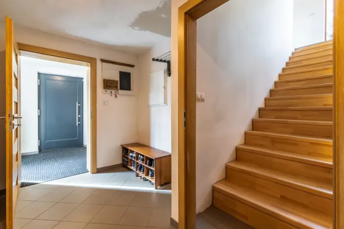 Prodej rodinného domu, Mukařov, Choceradská, 184 m2