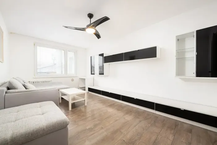 Pronájem bytu 3+1, Praha - Modřany, K Vystrkovu, 80 m2