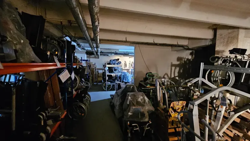 Pronájem skladu, Brno, bratří Mrštíků, 306 m2