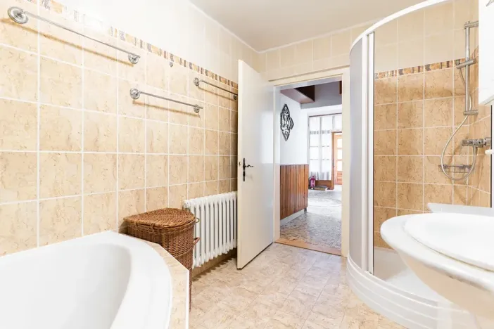 Prodej vícegeneračního domu, Nová Ves, 217 m2