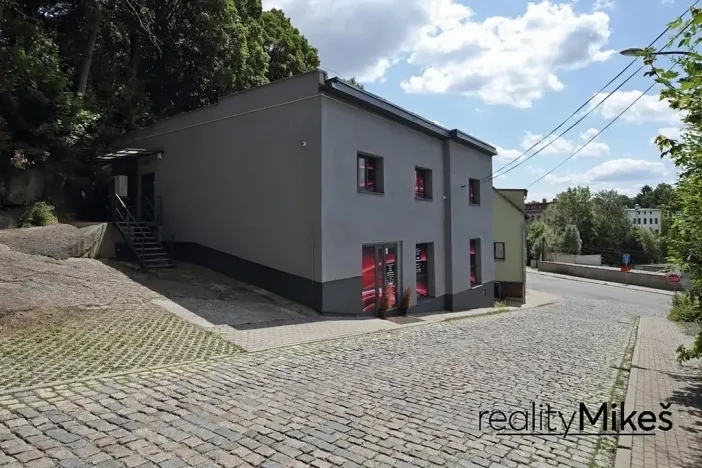 Pronájem obchodního prostoru, Liberec, Na Žižkově, 351 m2