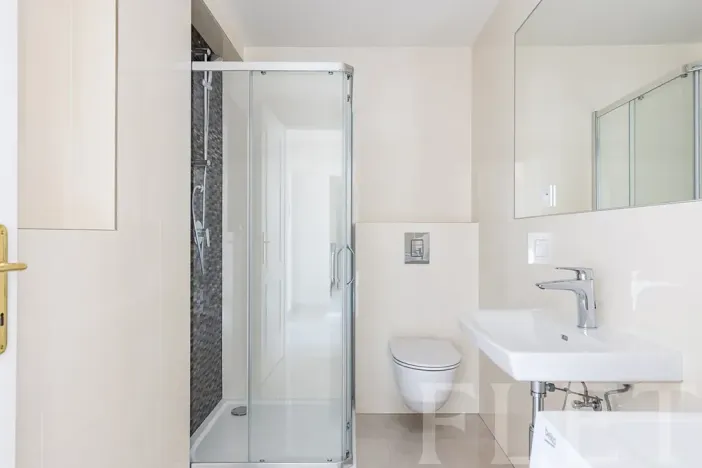 Pronájem bytu 1+kk, Praha - Karlín, Vítkova, 29 m2