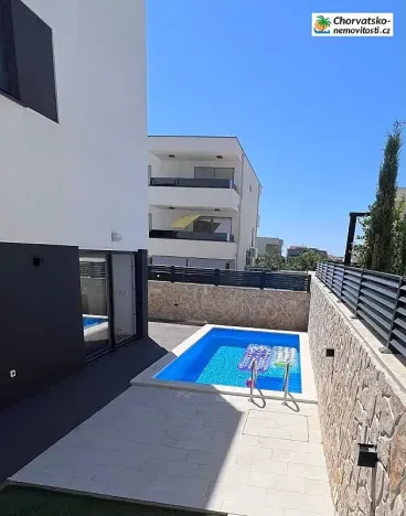 Prodej bytu 3+kk, Novalja, Chorvatsko, 76 m2