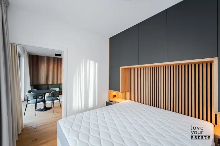Pronájem bytu 2+kk, Praha - Košíře, Starokošířská, 40 m2