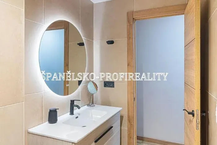 Prodej bytu 4+kk, Alicante, Španělsko, 102 m2