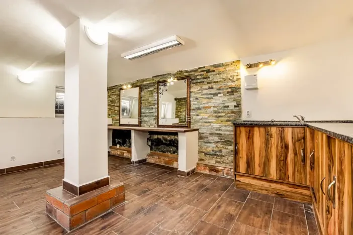 Prodej obchodního prostoru, České Budějovice, 50 m2