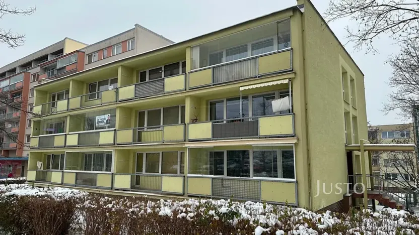 Pronájem bytu 1+kk, Teplice, Čs. dobrovolců, 33 m2