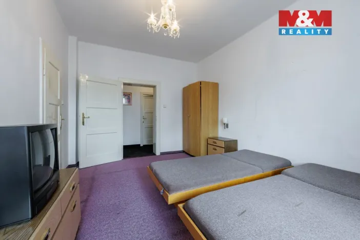 Prodej ubytování, Bečov nad Teplou, Nádražní, 298 m2