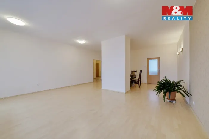 Pronájem bytu 3+1, Mariánské Lázně, Stavbařů, 105 m2