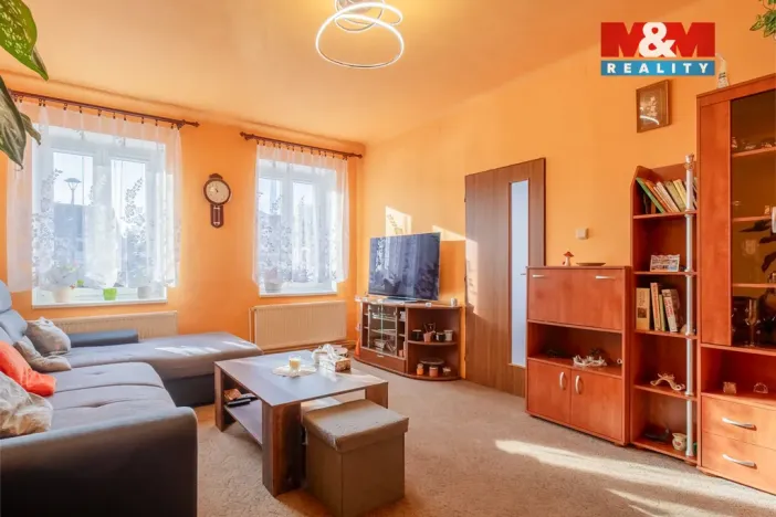 Prodej činžovního domu, Mimoň, nám. 1. máje, 120 m2