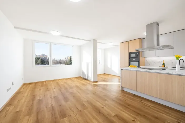 Prodej bytu 3+kk, Praha - Prosek, Vysočanská, 82 m2