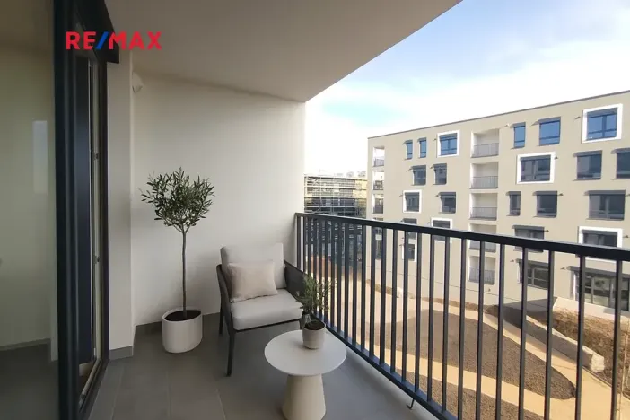 Pronájem bytu 2+kk, Praha - Ruzyně, Stočesova, 52 m2