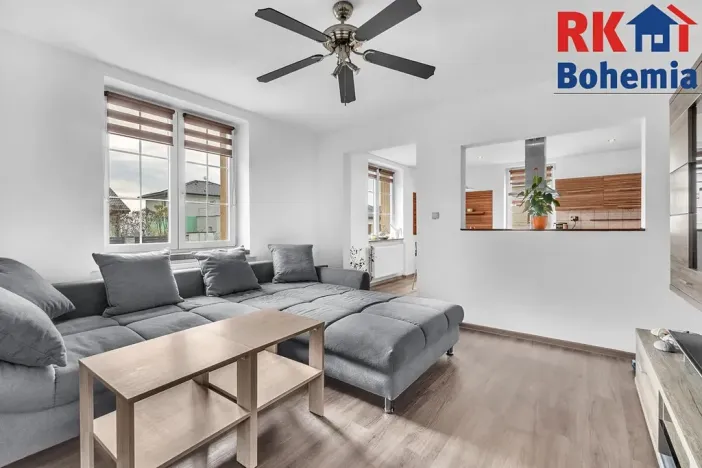 Prodej rodinného domu, Dobrovice, Československé armády, 210 m2