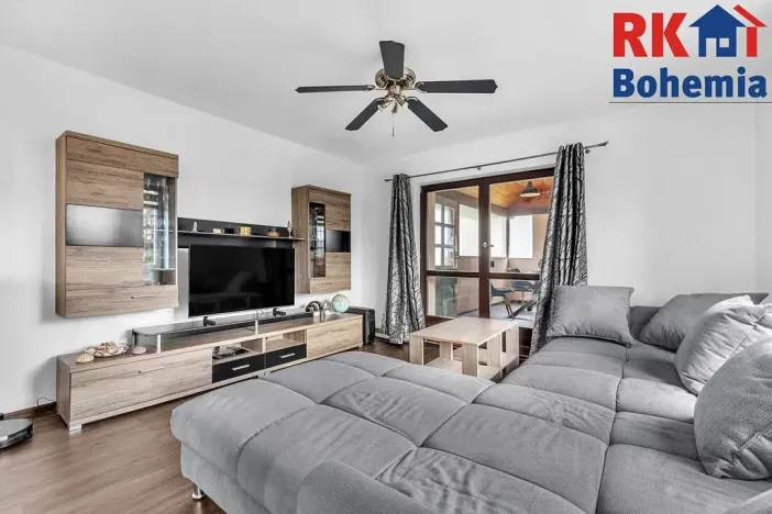 Prodej rodinného domu, Dobrovice, Československé armády, 210 m2