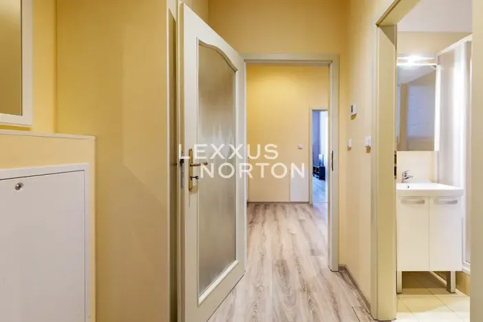 Pronájem bytu 1+1, Praha - Vinohrady, Máchova, 40 m2