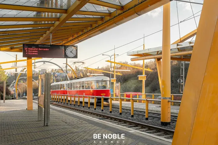 Prodej bytu 1+kk, Praha - Hlubočepy, Chlupáčova, 31 m2