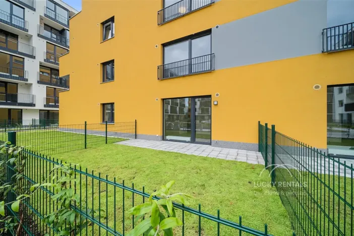 Pronájem bytu 1+kk, Praha - Chodov, Líbalova, 32 m2