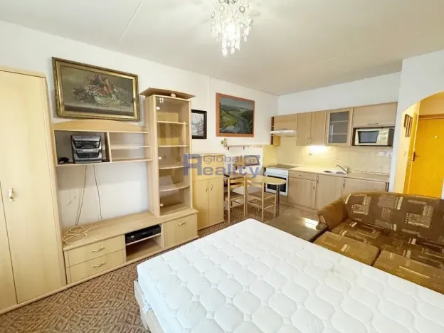 Prodej bytu 1+kk, Hradec Králové, Hradecká, 34 m2