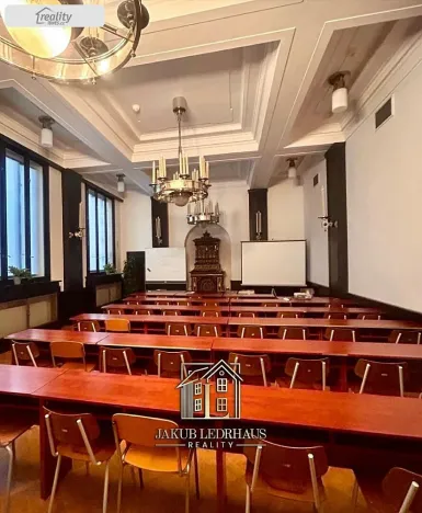 Pronájem kanceláře, Praha - Nové Město, Spálená, 146 m2