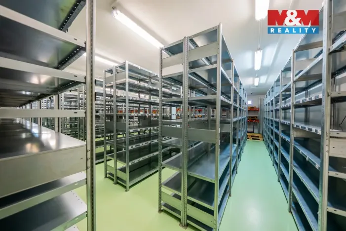 Prodej výrobních prostor, Žďár, 1089 m2