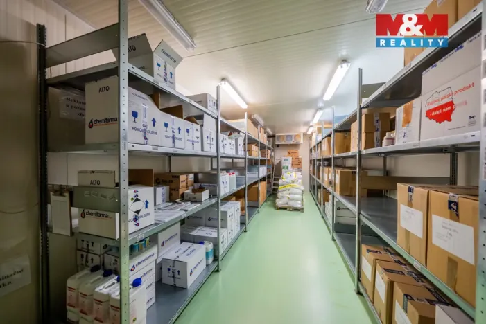 Prodej výrobních prostor, Žďár, 1089 m2