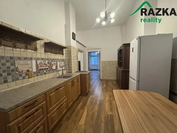 Prodej bytu 2+1, Karlovy Vary, 82 m2