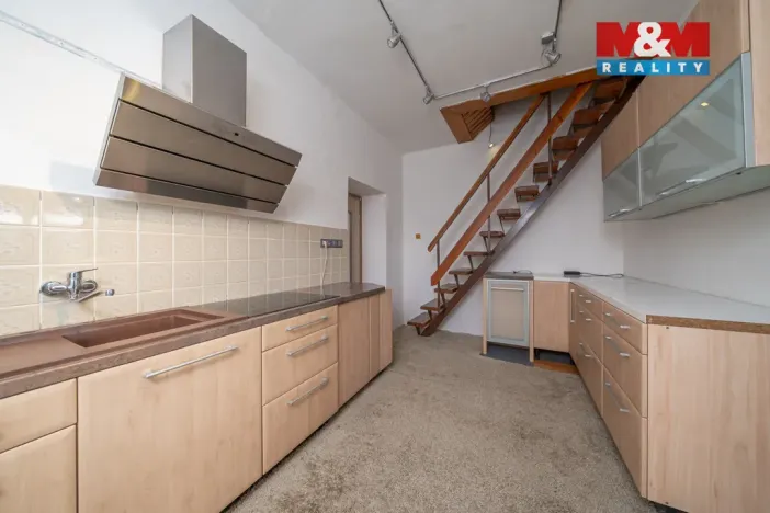 Prodej pozemku pro bydlení, Lobodice, 1643 m2