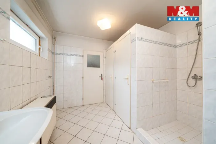 Prodej pozemku pro bydlení, Lobodice, 1643 m2