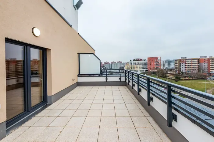 Pronájem bytu 1+kk, Praha - Hlubočepy, Fabiánové, 34 m2