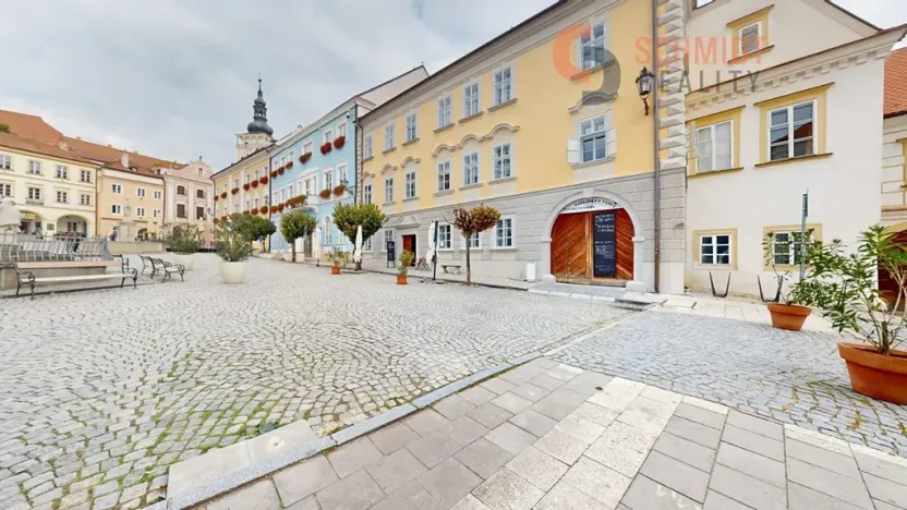 Pronájem kanceláře, Mikulov, Náměstí, 14 m2