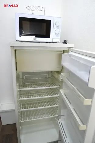 Pronájem bytu 2+kk, Praha - Řepy, Makovského, 40 m2