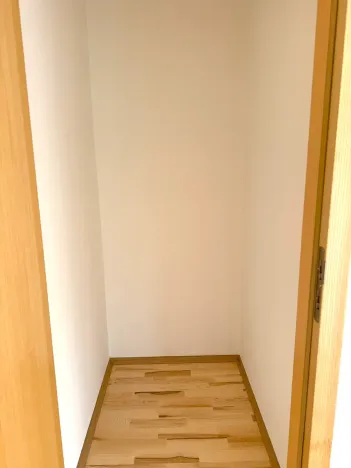 Prodej bytu 2+kk, Praha - Žižkov, Ke kapslovně, 58 m2