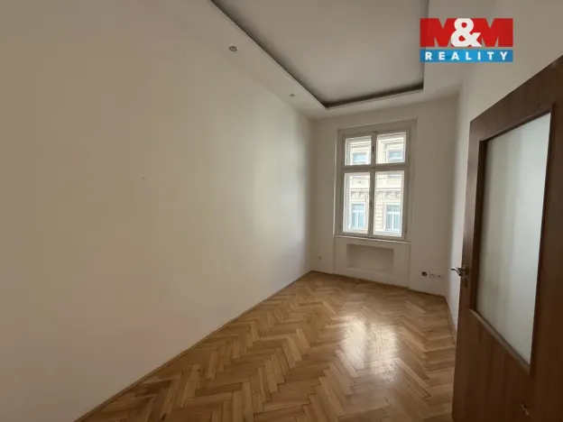 Pronájem bytu 3+1, Praha - Žižkov, Sladkovského náměstí, 53 m2