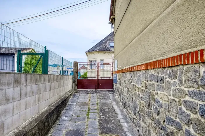 Prodej kanceláře, Strakonice, Heydukova, 220 m2