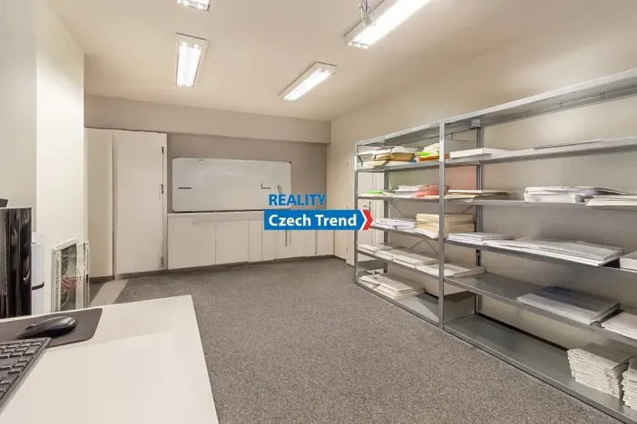 Pronájem kanceláře, Olomouc, Šlechtitelů, 50 m2