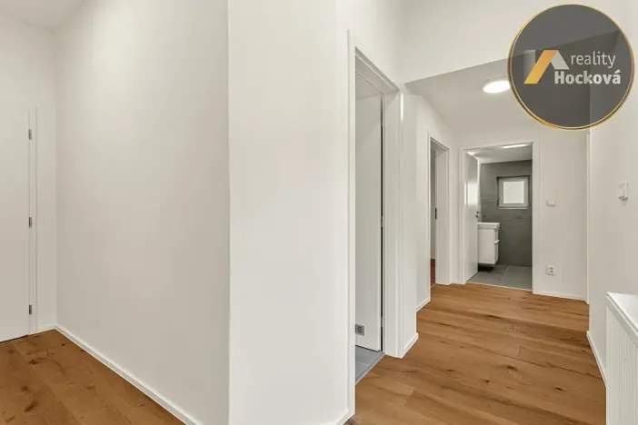 Pronájem bytu 2+kk, Jesenice, Do Potočin, 68 m2