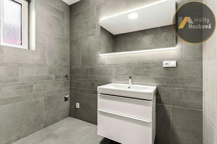 Pronájem bytu 4+kk, Jesenice, Do Potočin, 127 m2