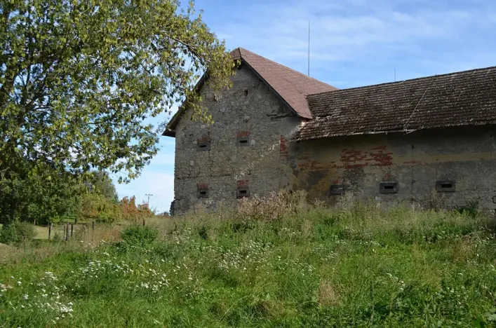 Prodej zemědělské usedlosti, Sezemice, 200 m2