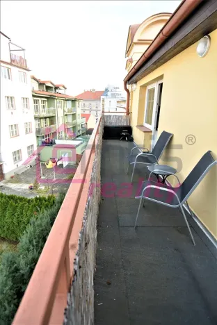 Pronájem bytu 2+kk, Praha - Břevnov, Za Strahovem, 42 m2