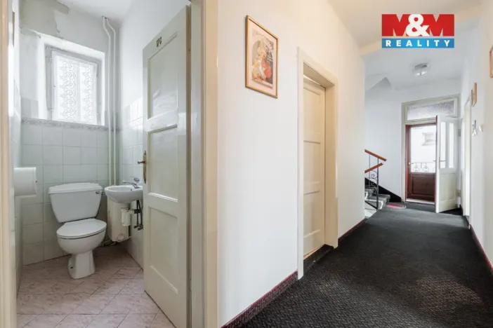 Prodej rodinného domu, Bečov nad Teplou, Nádražní, 298 m2