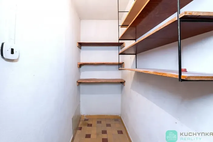 Prodej bytu 2+1, Osek, Hrdlovská, 53 m2