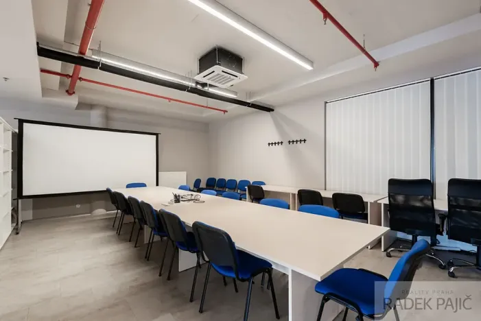 Prodej kanceláře, Brno, Pražákova, 211 m2