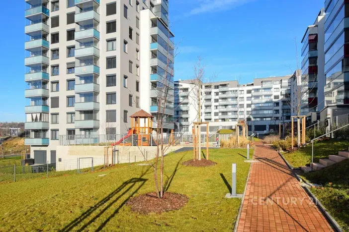 Prodej bytu 1+kk, Praha - Hloubětín, Laponská, 30 m2