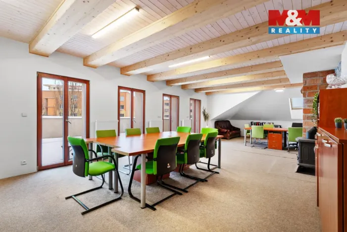 Prodej obchodního prostoru, Jablonec nad Nisou, Komenského, 600 m2