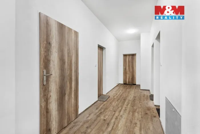 Prodej obchodního prostoru, Jablonec nad Nisou, Komenského, 600 m2