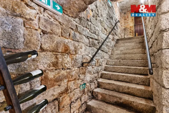 Prodej obchodního prostoru, Jablonec nad Nisou, Komenského, 600 m2